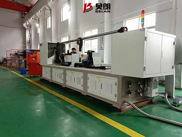 凡出我手必屬精品——貝朗自動(dòng)化雙頭線材折彎機(jī)